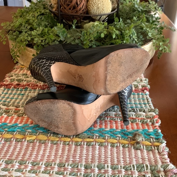 Charles David Heels 7.5 - Picture 6 of 6